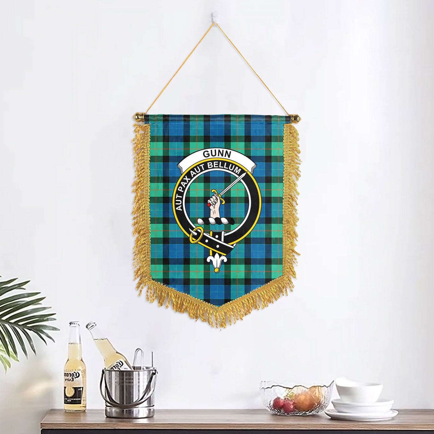 Gunn Ancient Tartan Crest Wall Hanging Banner