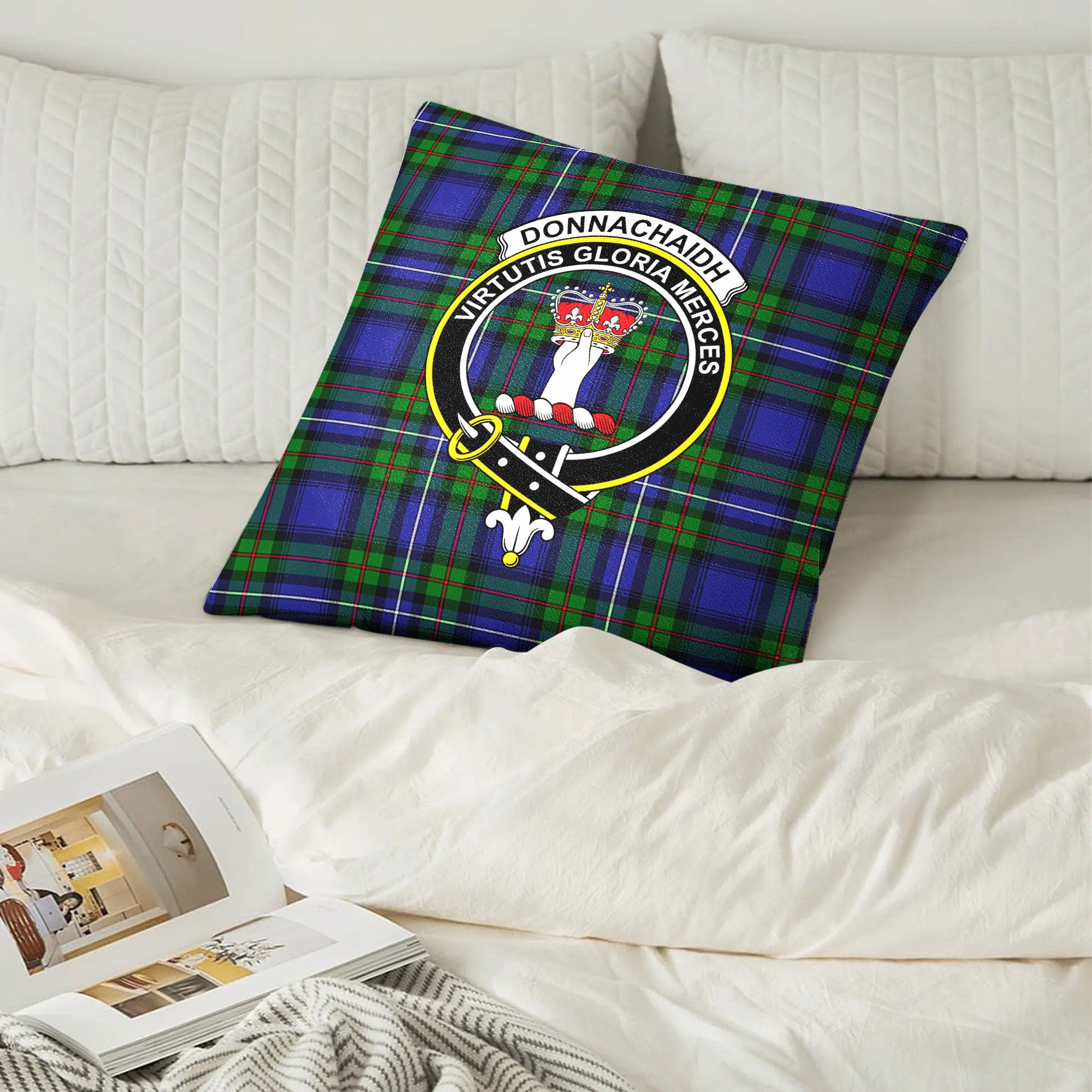 Donnachaidh Tartan Crest Pillow Cover