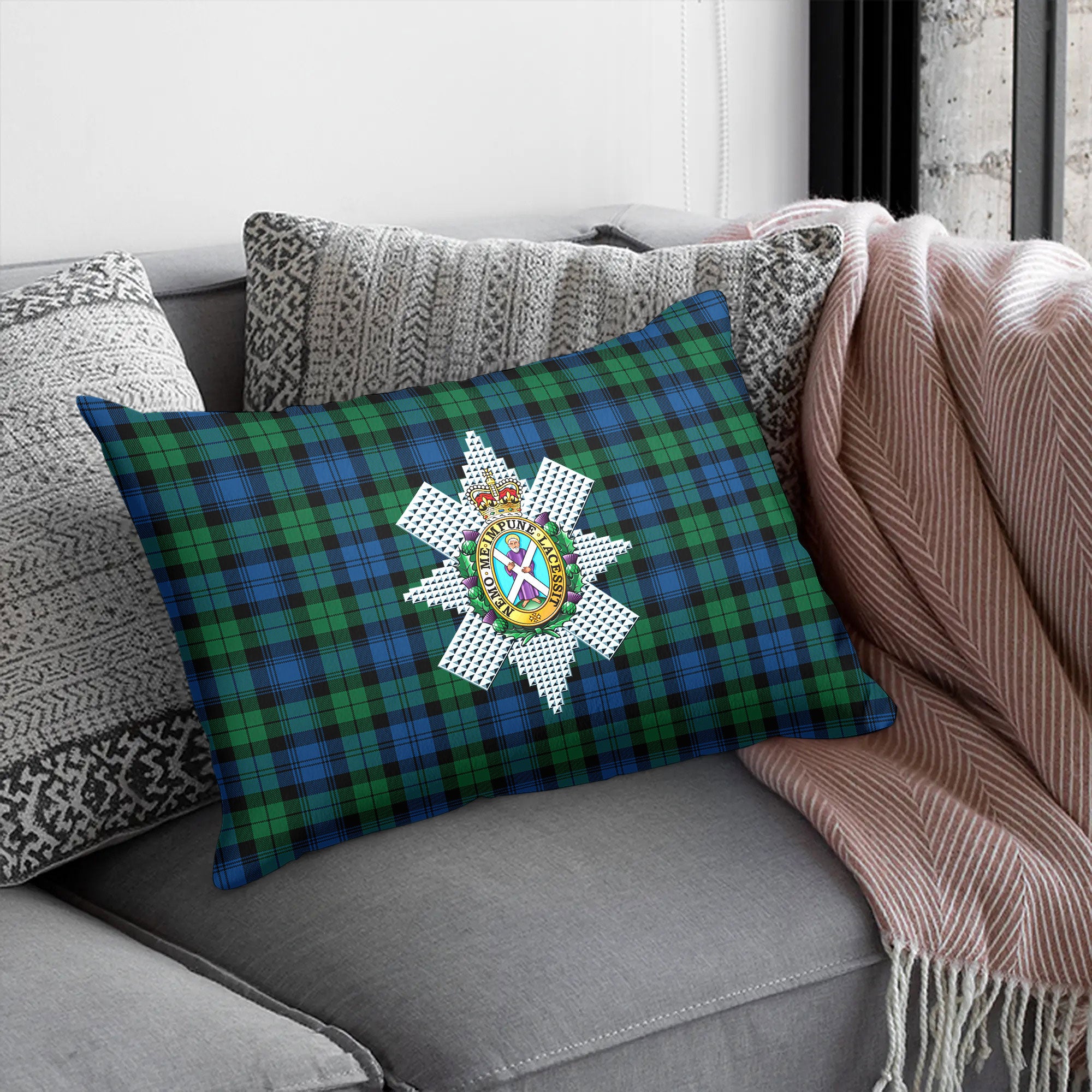 Black Watch Ancient Tartan Crest Pillow Cover