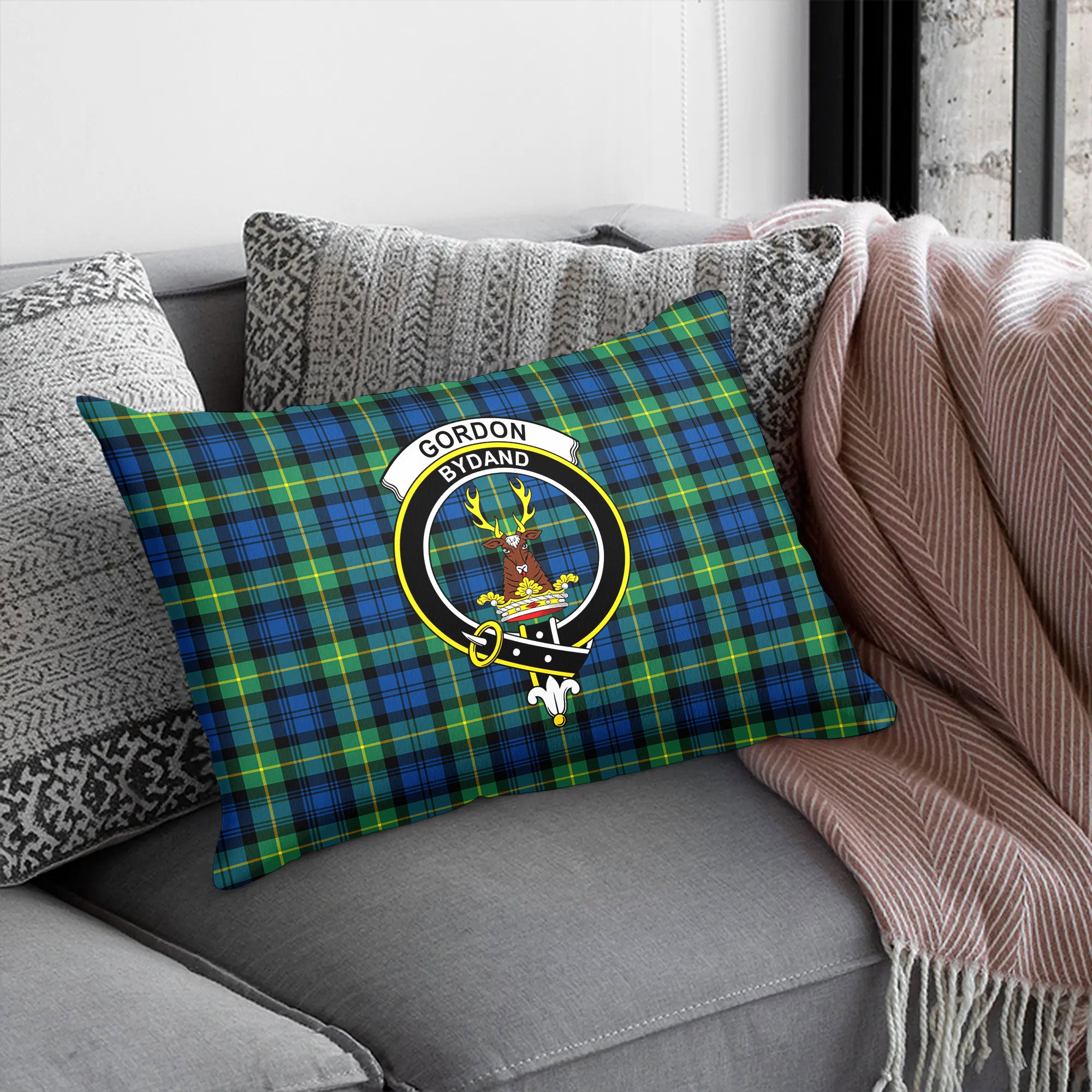 Gordon Ancient Tartan Crest Pillow Cover