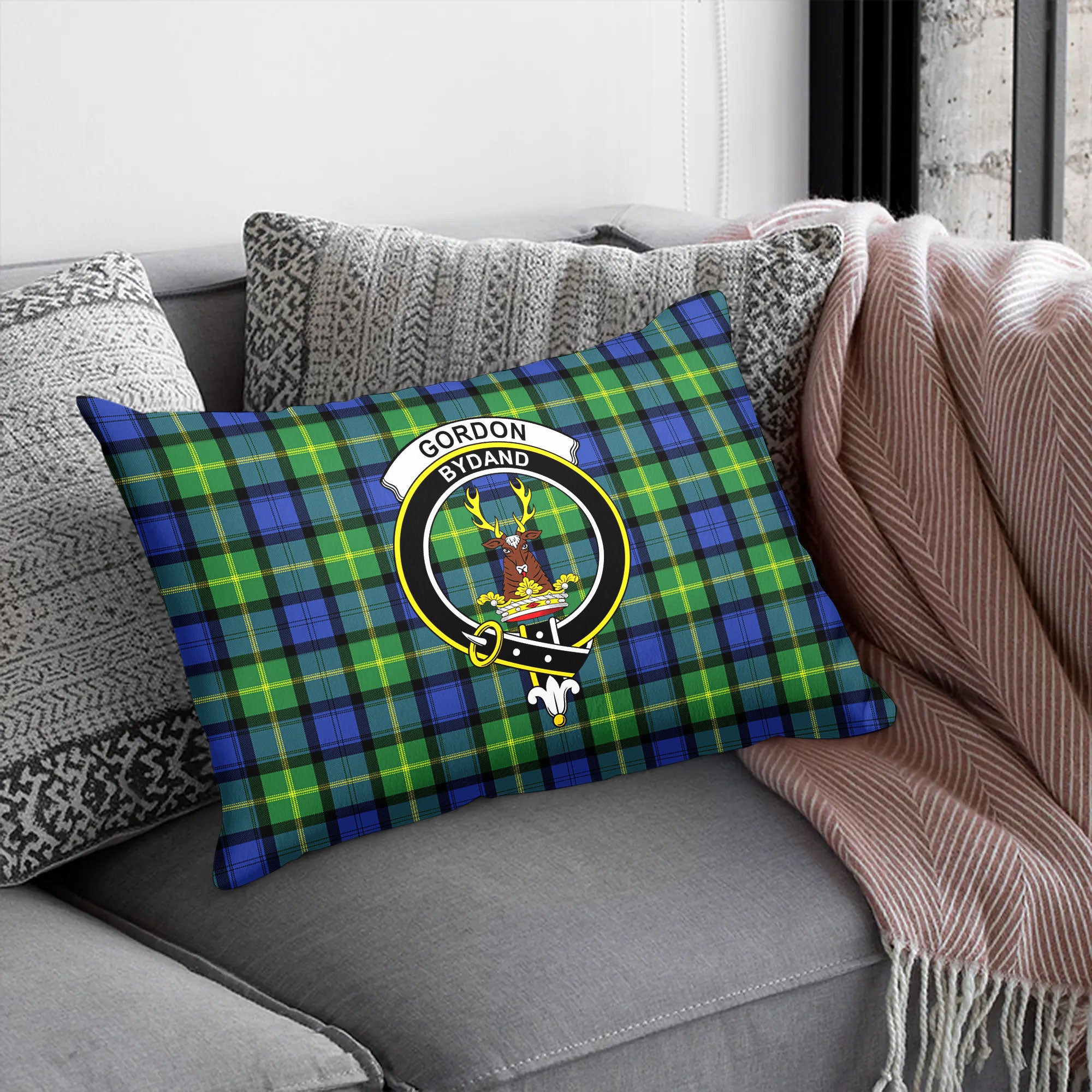 Gordon Old Ancient Tartan Crest Pillow Cover