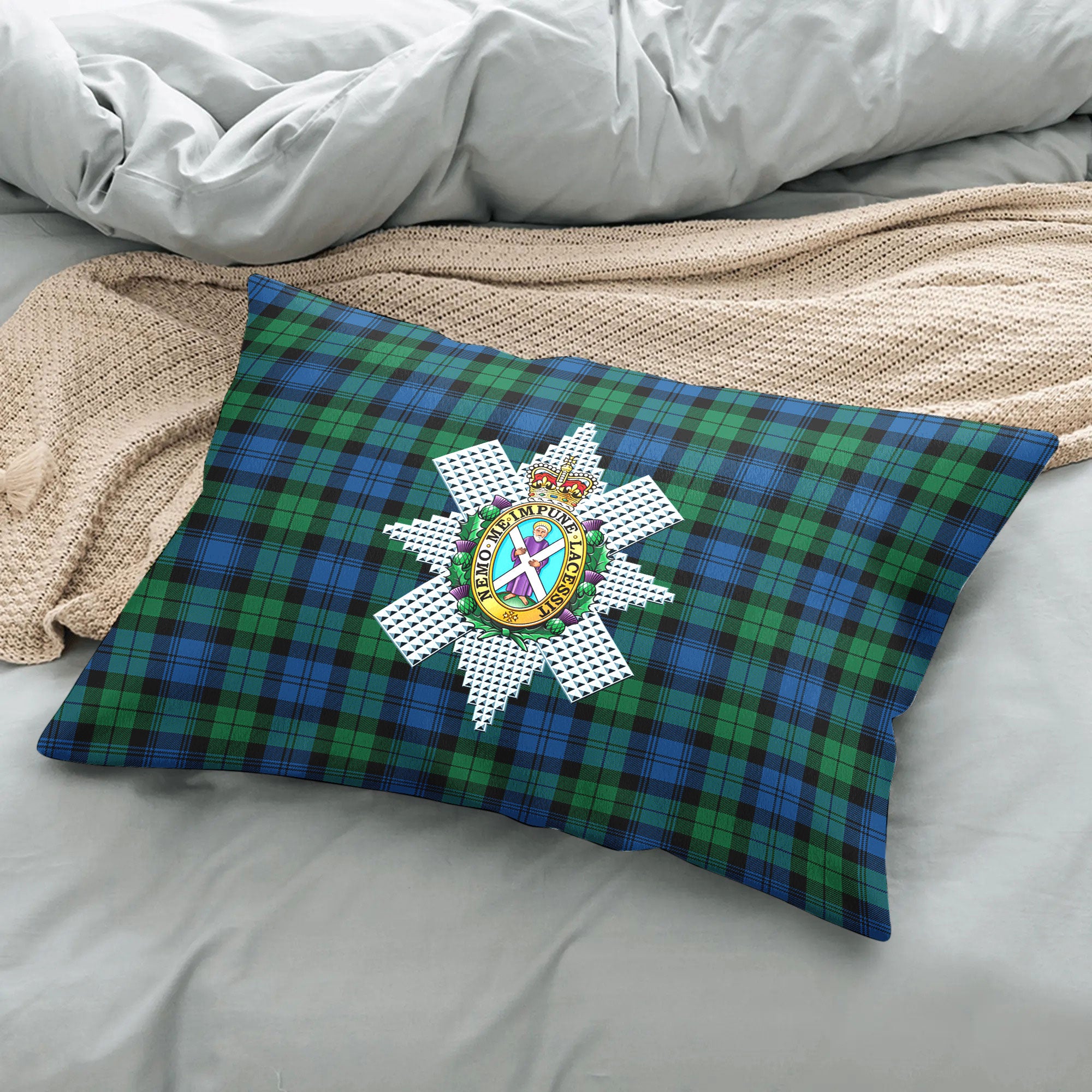 Black Watch Ancient Tartan Crest Pillow Cover