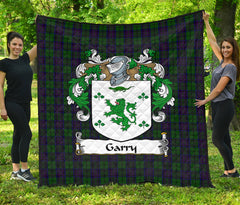 Garry Tartan Crest Quilt