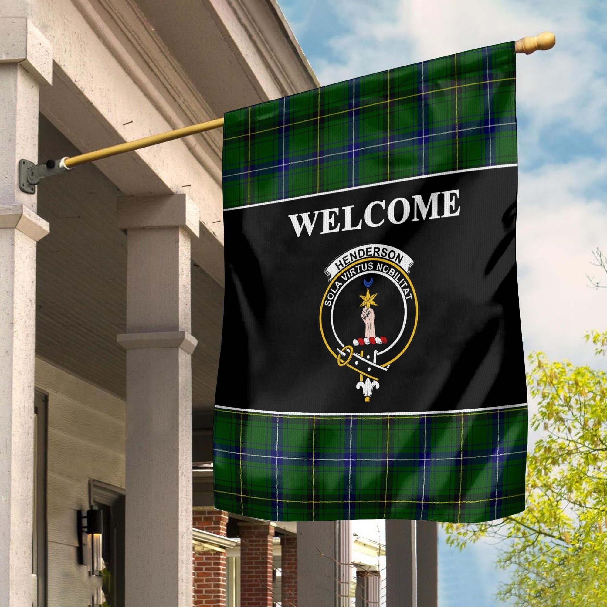 Henderson Tartan Crest Black Garden Flag