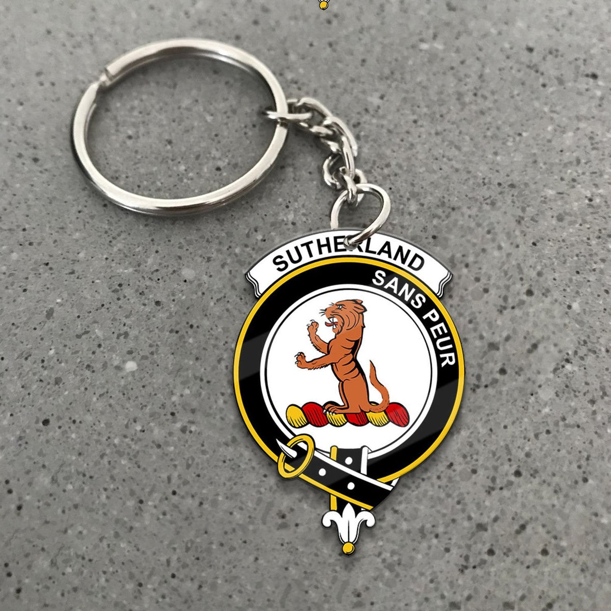 Sutherland II Crest Keychain