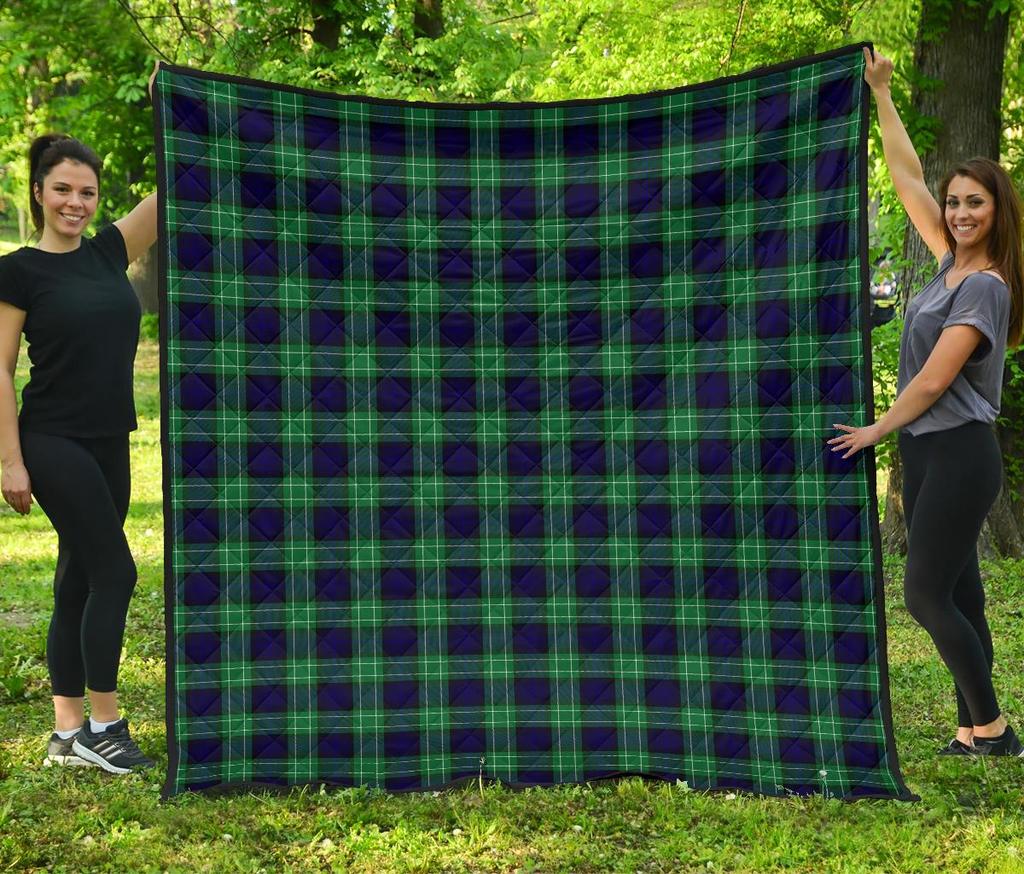 Gordon Dress Modern Tartan Quilt