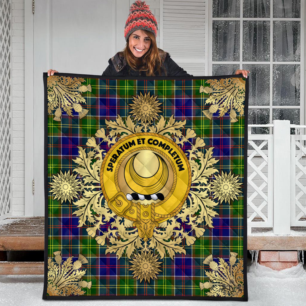 Arnott Tartan Crest Premium Quilt - Gold Thistle Style