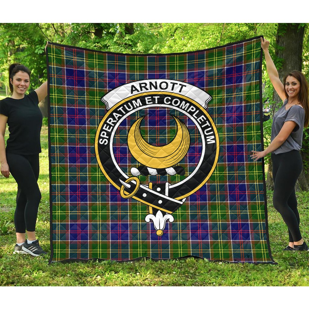 Arnott Tartan Crest Quilt