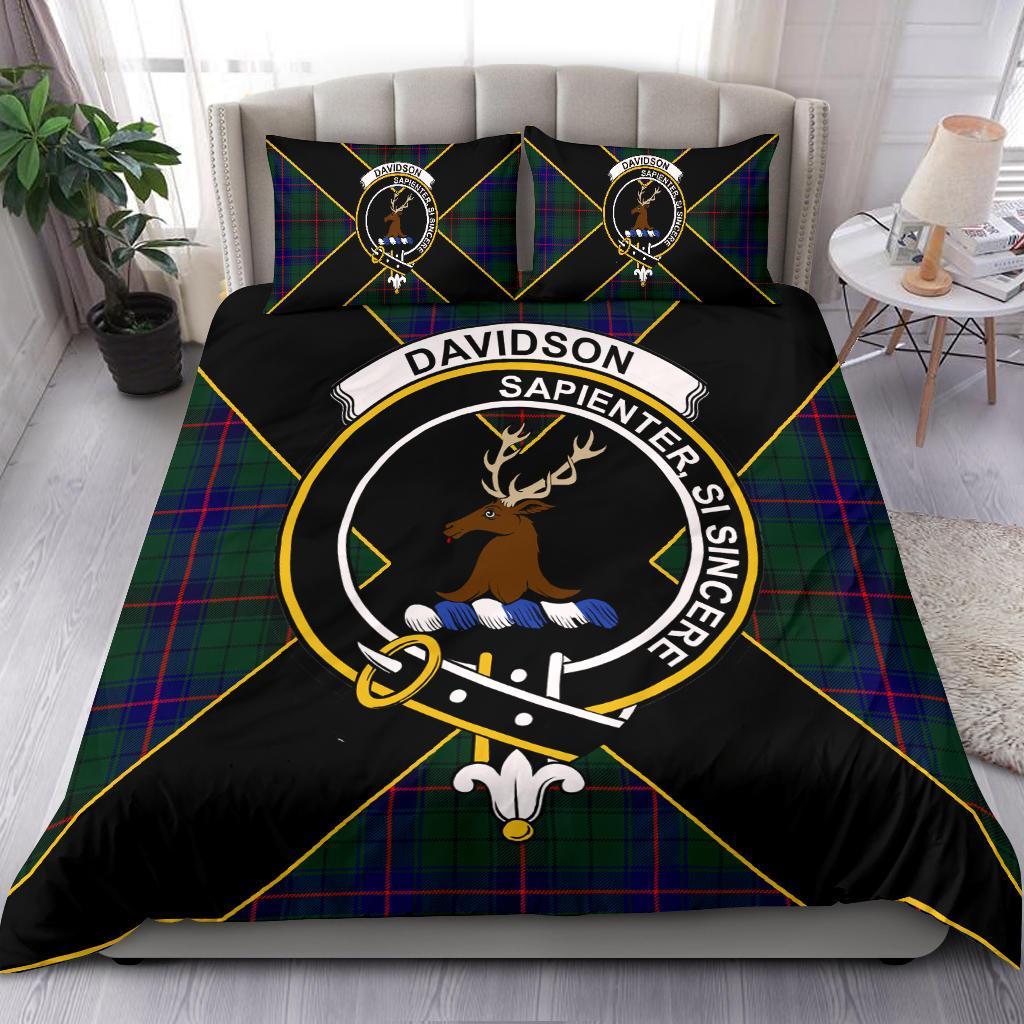 Davidson Tartan Crest Bedding Set - Luxury Style