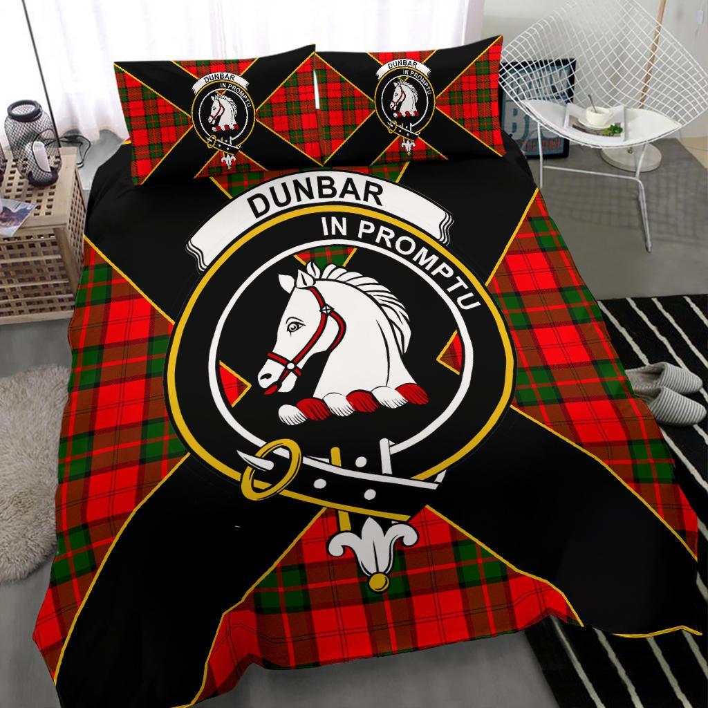 Dunbar Tartan Crest Bedding Set - Luxury Style