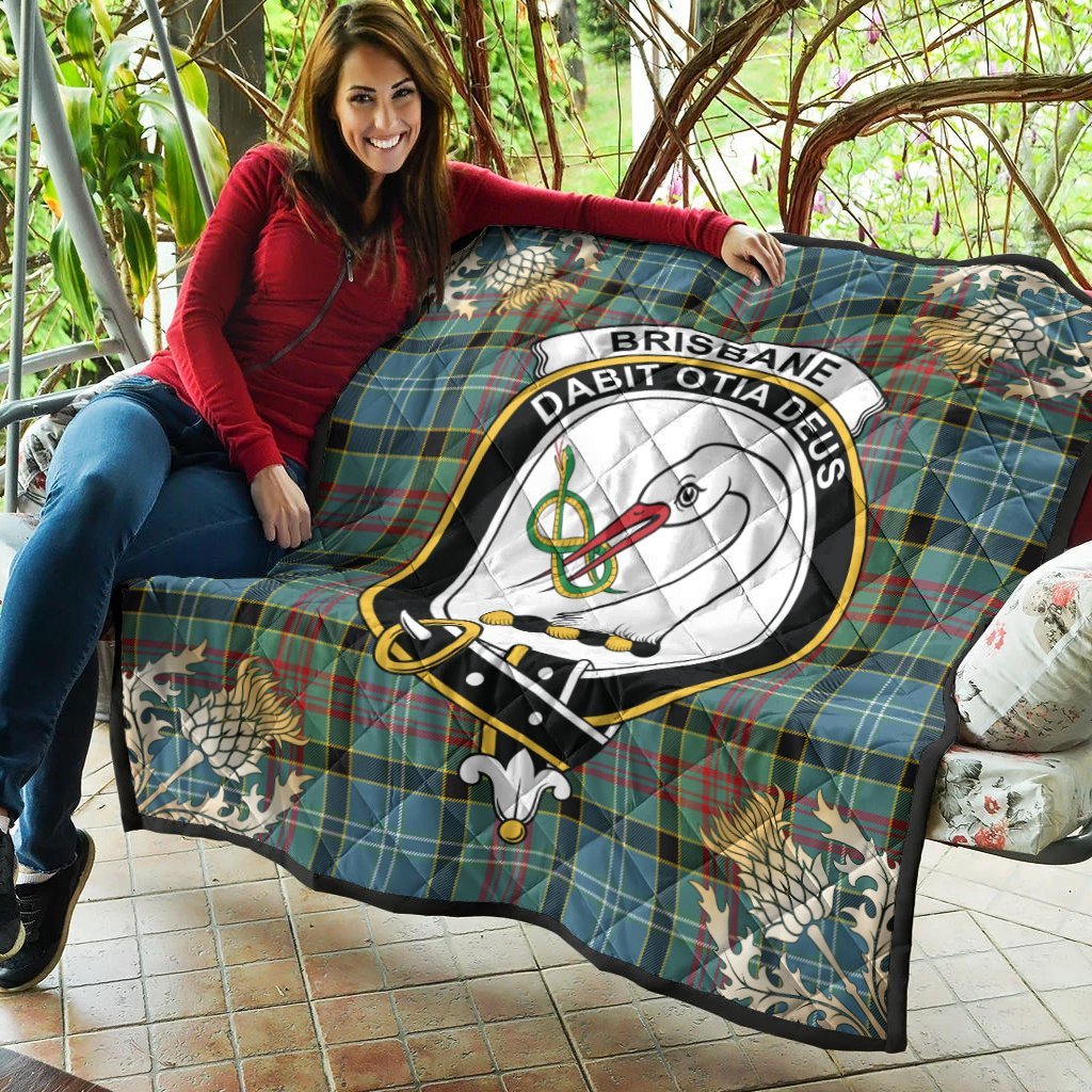 Brisbane Modern Tartan Crest Premium Quilt - Gold Thistle Style