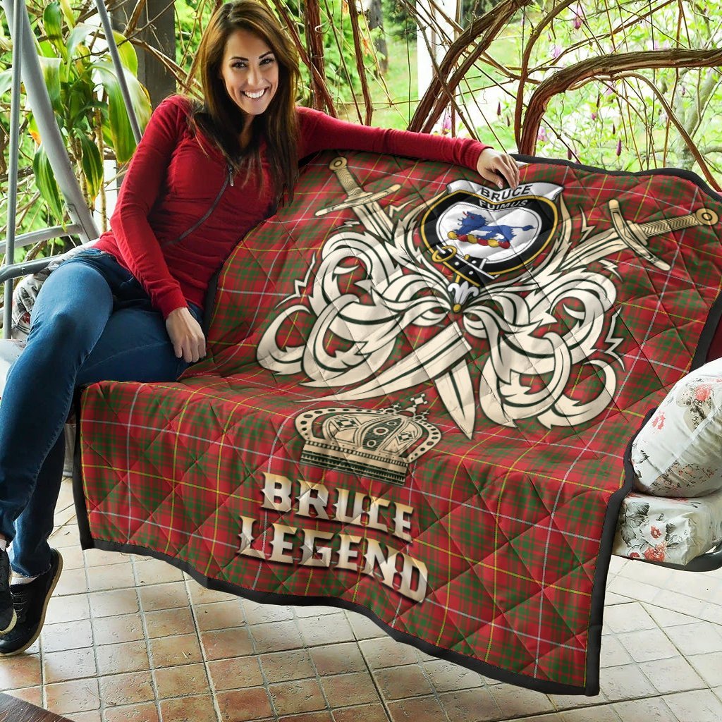 Bruce Modern Tartan Crest Legend Gold Royal Premium Quilt