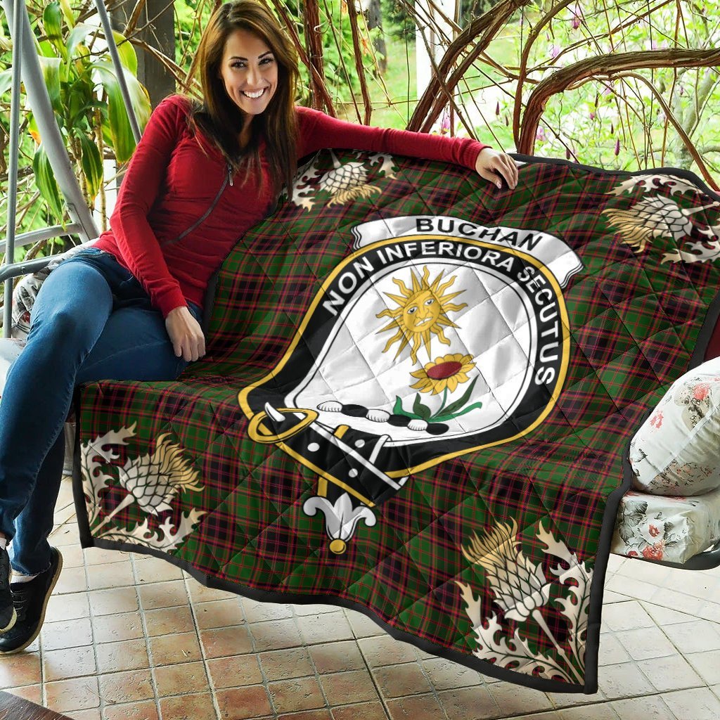 Buchan Modern Tartan Crest Premium Quilt - Gold Thistle Style