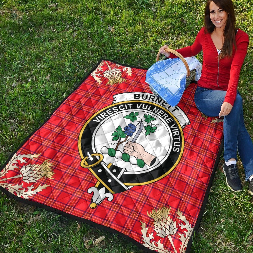 Burnett Modern Tartan Crest Premium Quilt - Gold Thistle Style