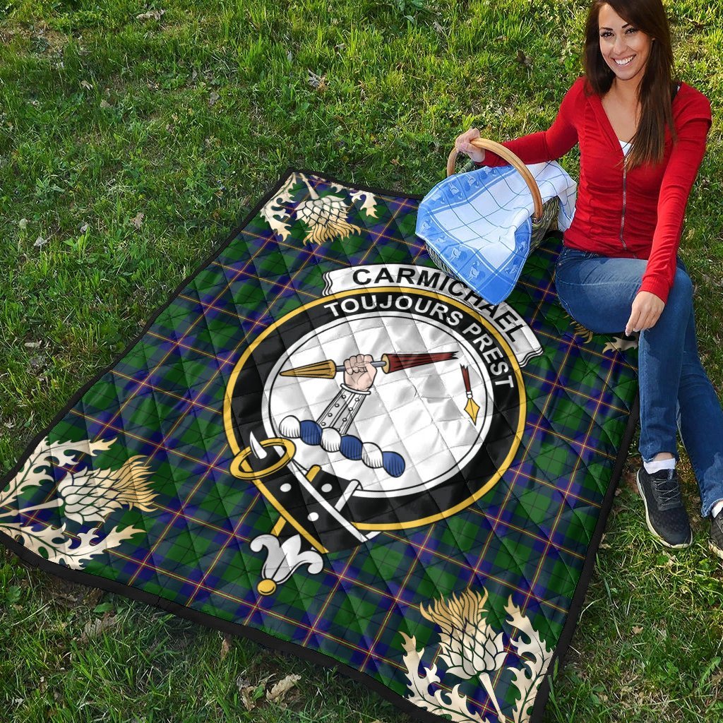 Carmichael Modern Tartan Crest Premium Quilt - Gold Thistle Style