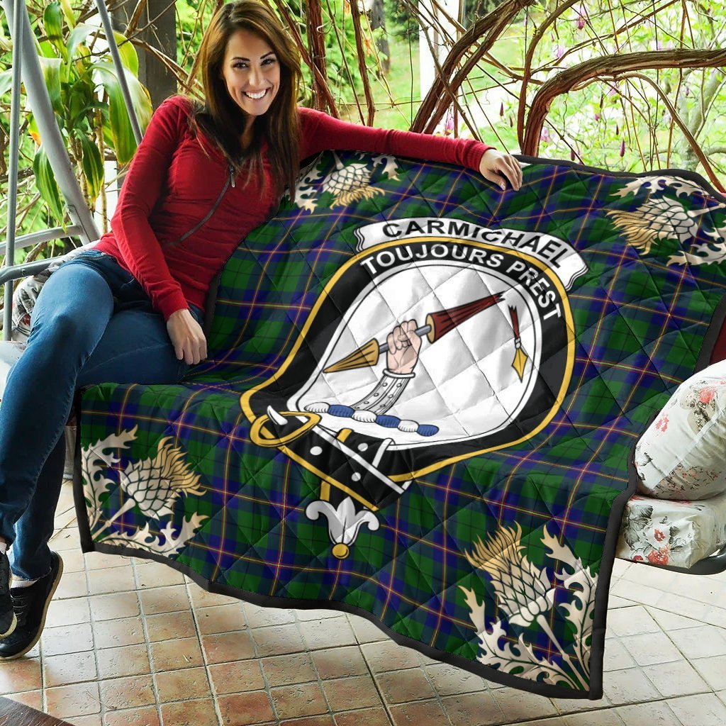 Carmichael Modern Tartan Crest Premium Quilt - Gold Thistle Style