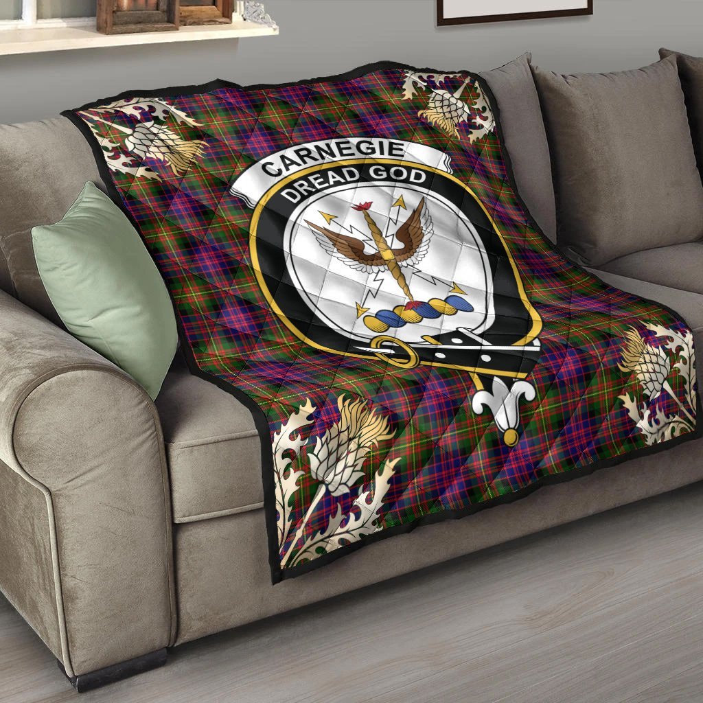 Carnegie Modern Tartan Crest Premium Quilt - Gold Thistle Style