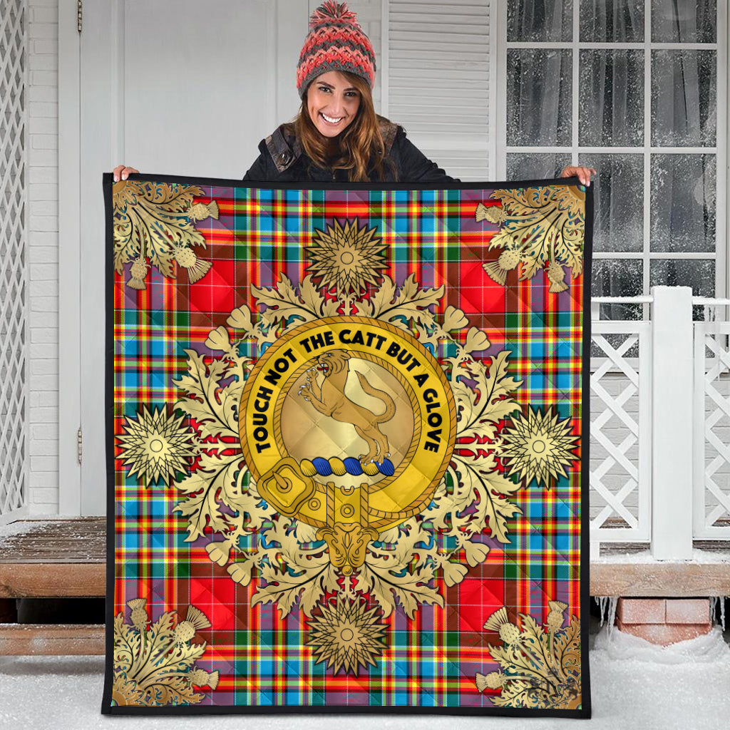 Chattan Tartan Crest Premium Quilt - Gold Thistle Style