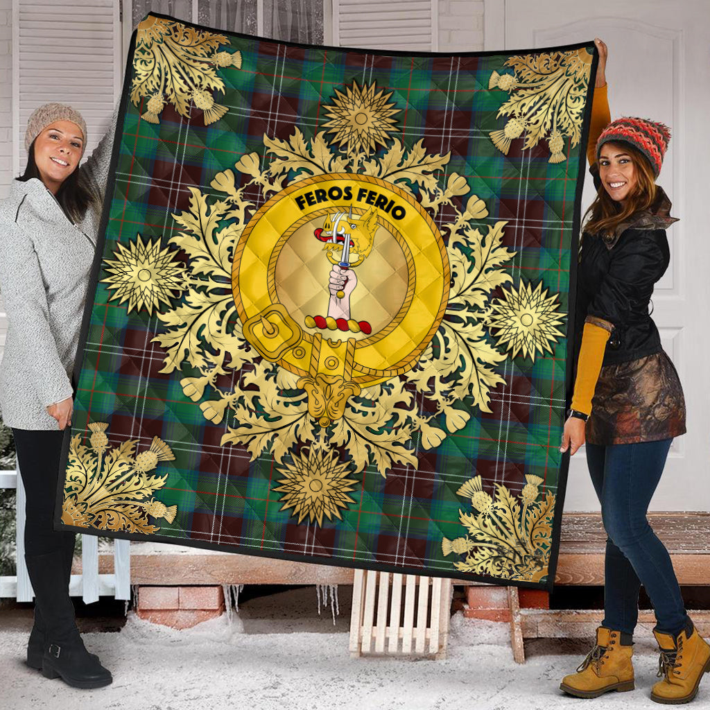 Chisholm Hunting Ancient Tartan Crest Premium Quilt - Gold Thistle Style