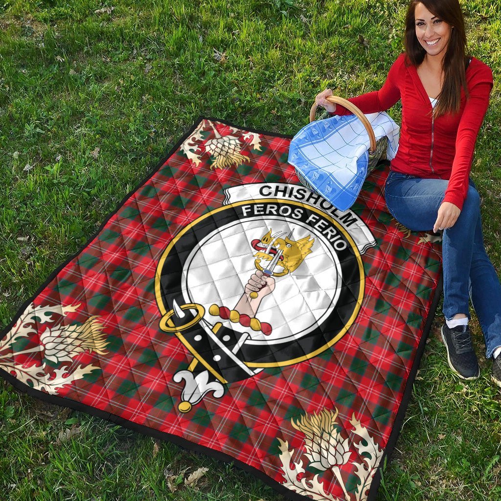 Chisholm Modern Tartan Crest Premium Quilt - Gold Thistle Style