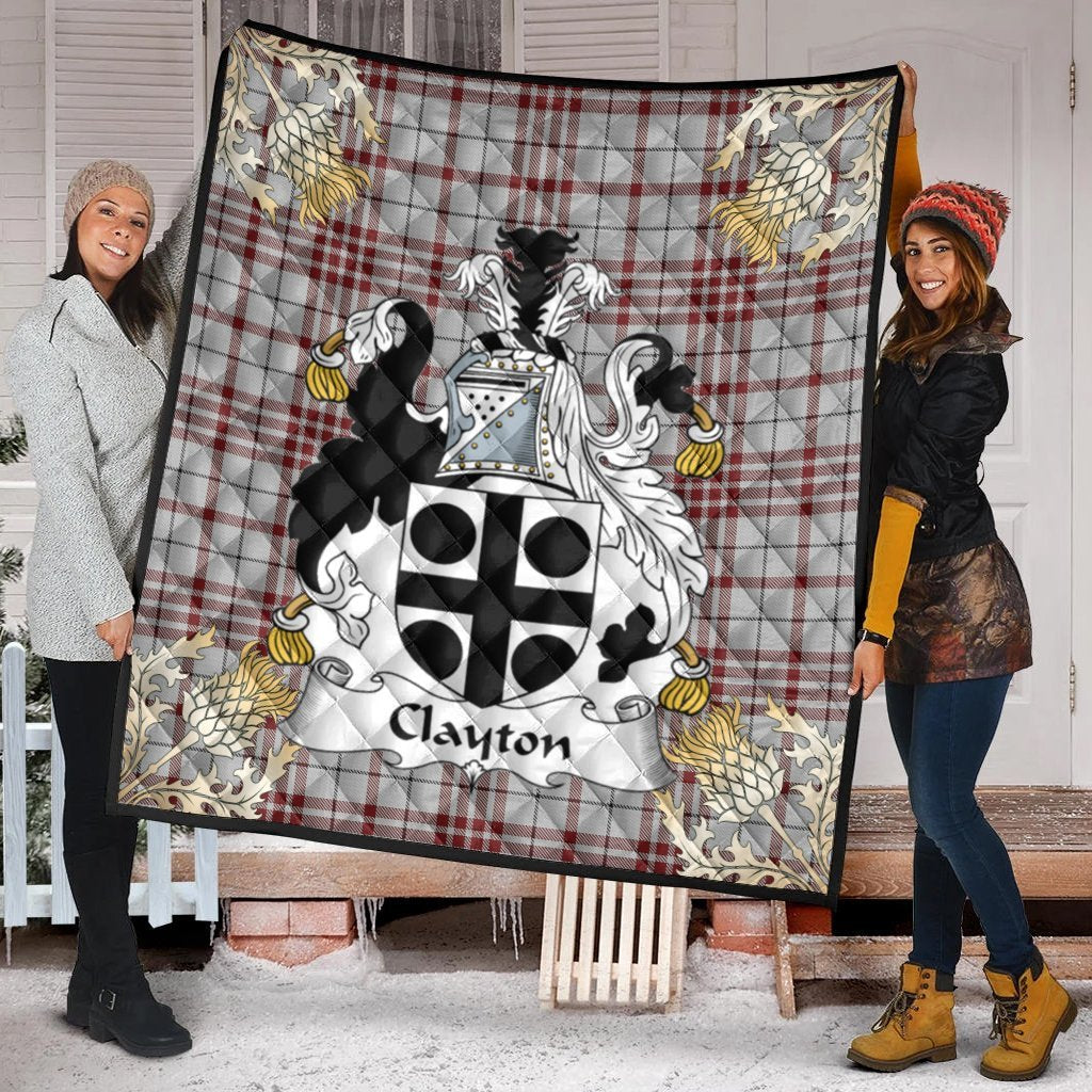 Clayton Tartan Crest Premium Quilt - Gold Thistle Style