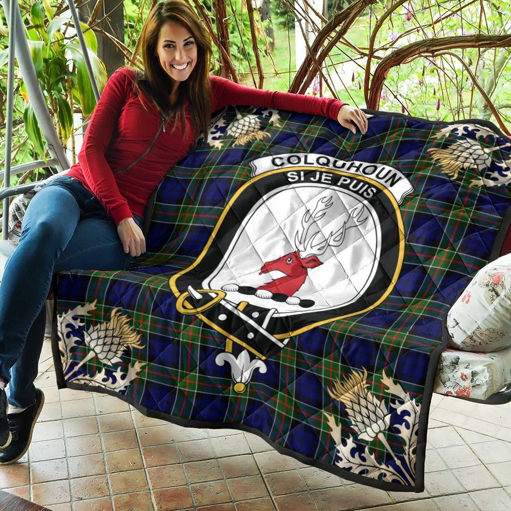 Colquhoun Modern Tartan Crest Premium Quilt - Gold Thistle Style