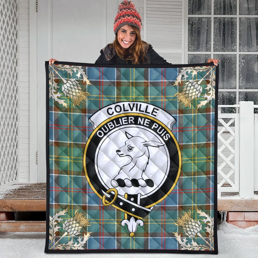 Colville Tartan Crest Premium Quilt - Gold Thistle Style