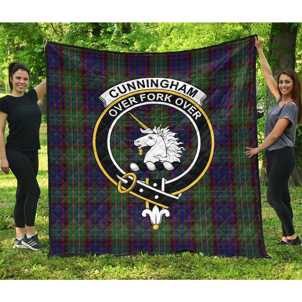 Cunningham Hunting Tartan Crest Quilt