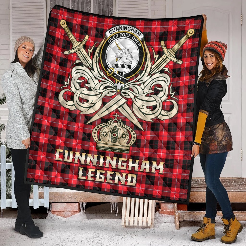 Cunningham Modern Tartan Crest Legend Gold Royal Premium Quilt