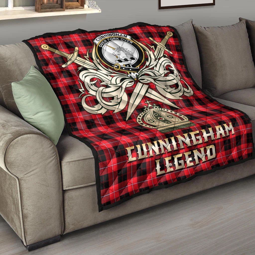 Cunningham Modern Tartan Crest Legend Gold Royal Premium Quilt