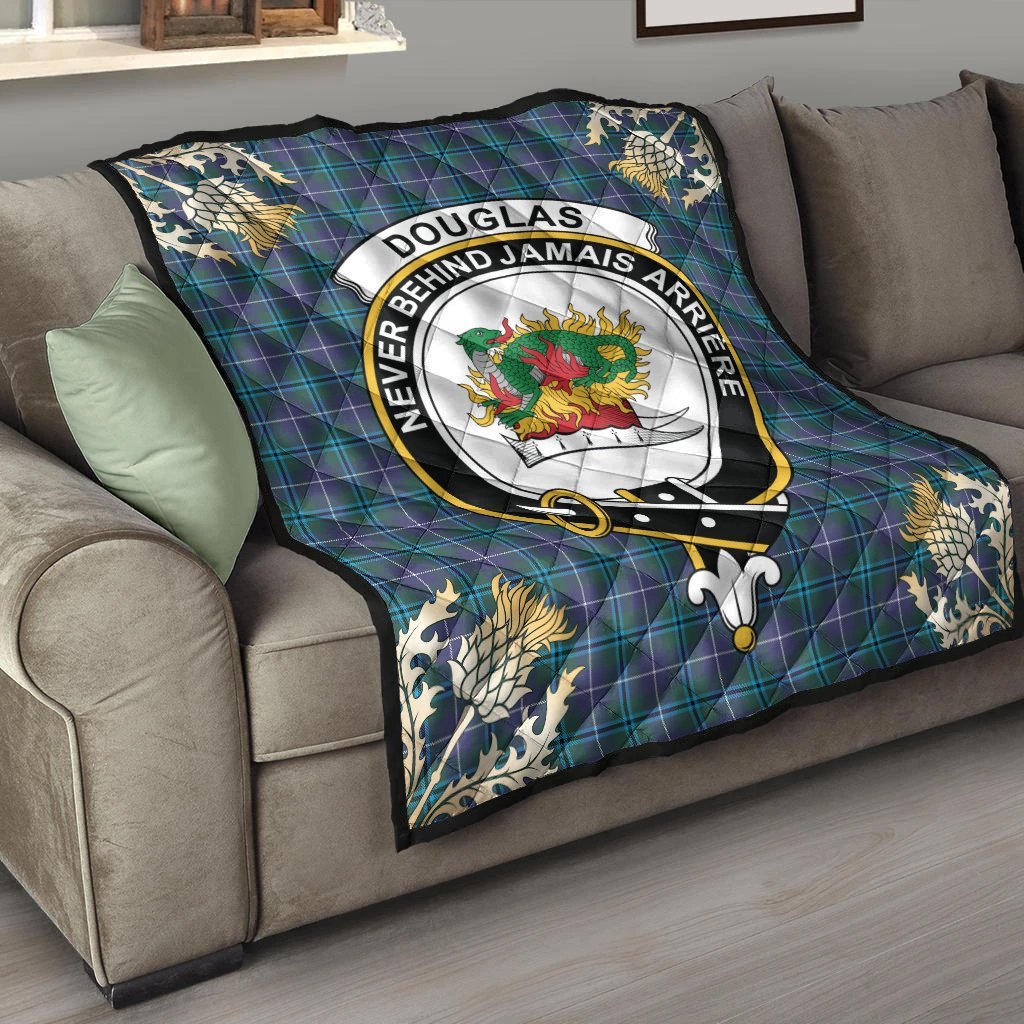 Douglas Modern Tartan Crest Premium Quilt - Gold Thistle Style