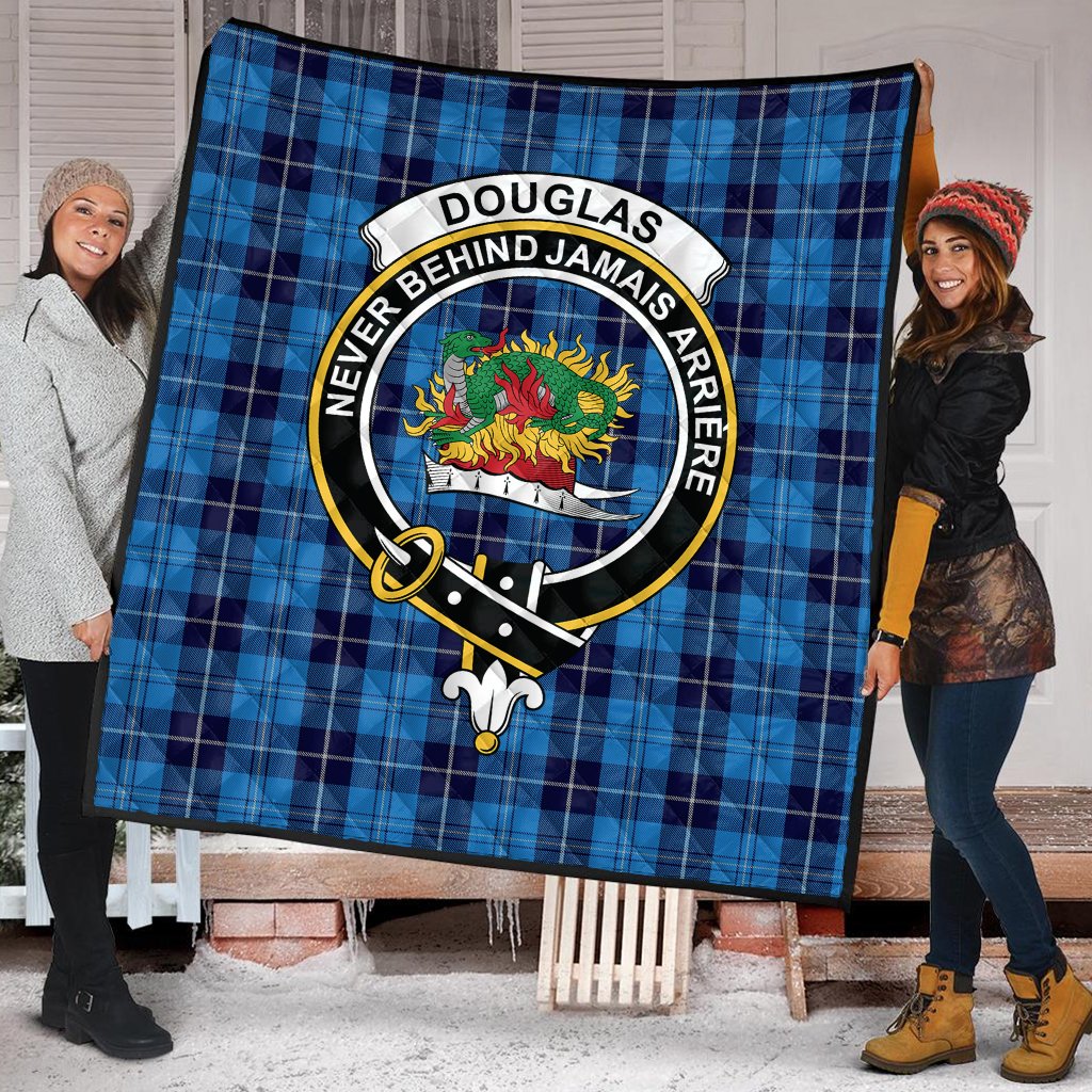 Douglas Variation Tartan Crest Quilt