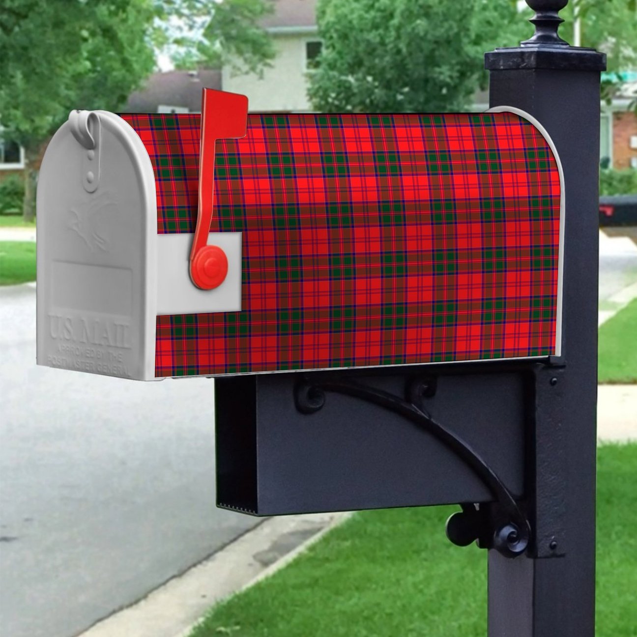 Drummond Modern Tartan Crest Mailbox