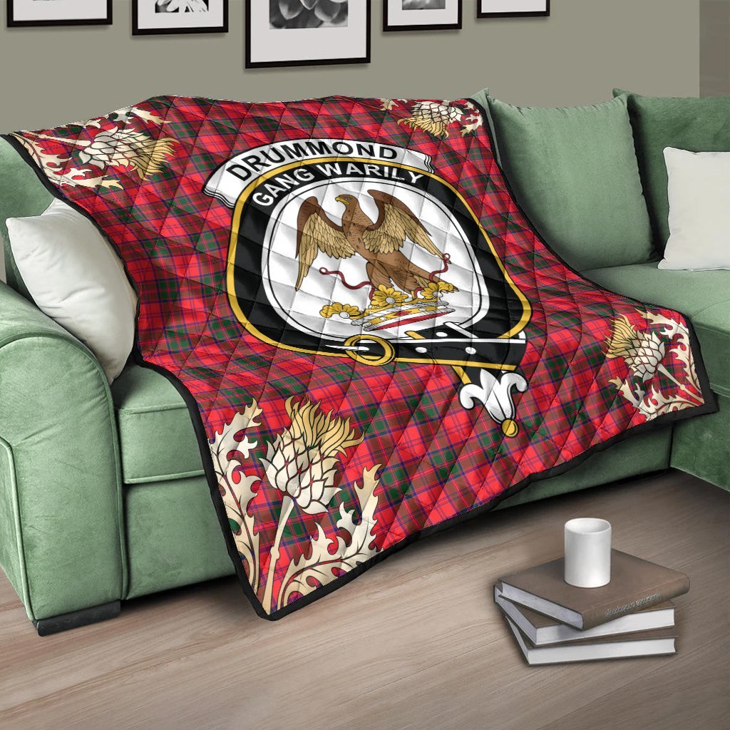 Drummond Modern Tartan Crest Premium Quilt - Gold Thistle Style