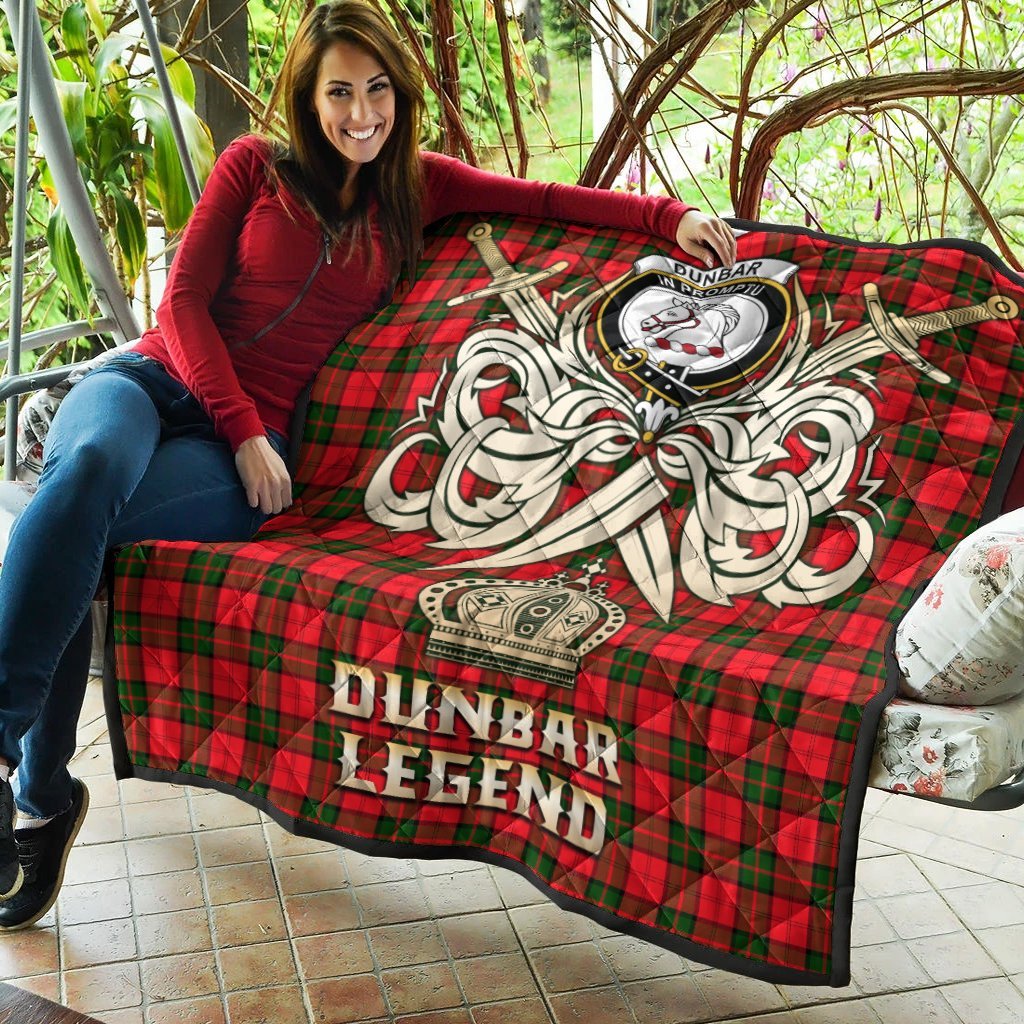 Dunbar Modern Tartan Crest Legend Gold Royal Premium Quilt