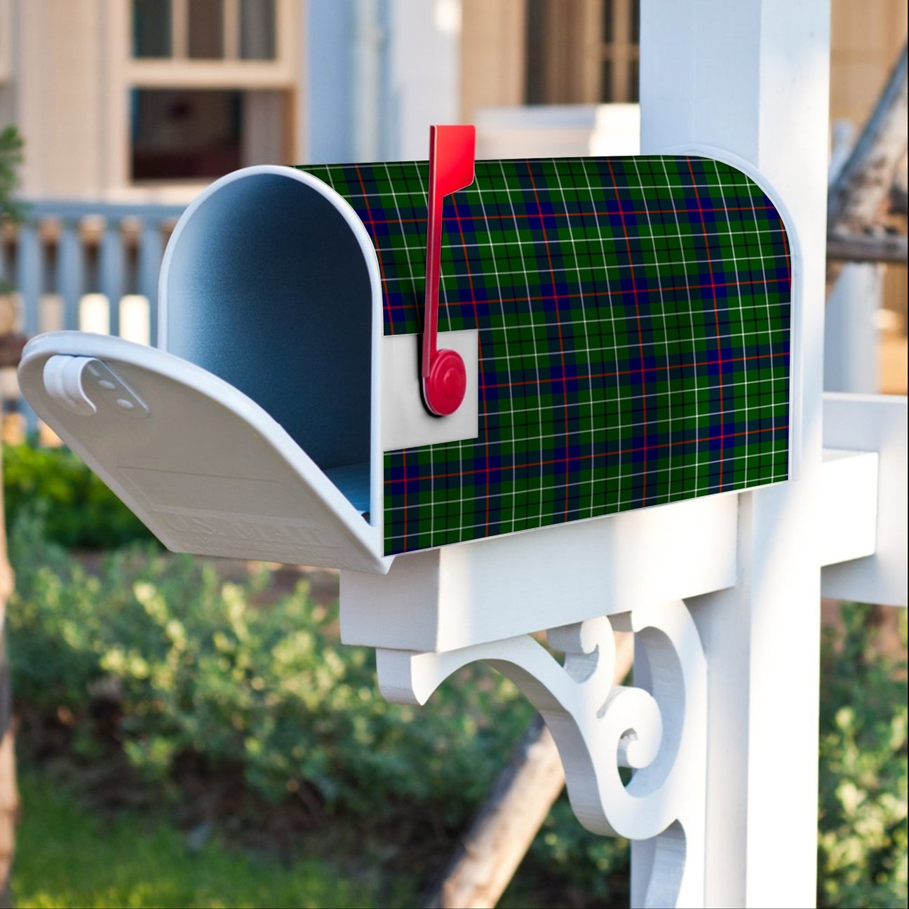 Duncan Modern Tartan Crest Mailbox
