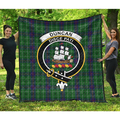 Duncan Tartan Crest Quilt