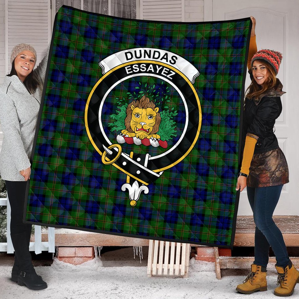 Dundas Modern Tartan Crest Quilt