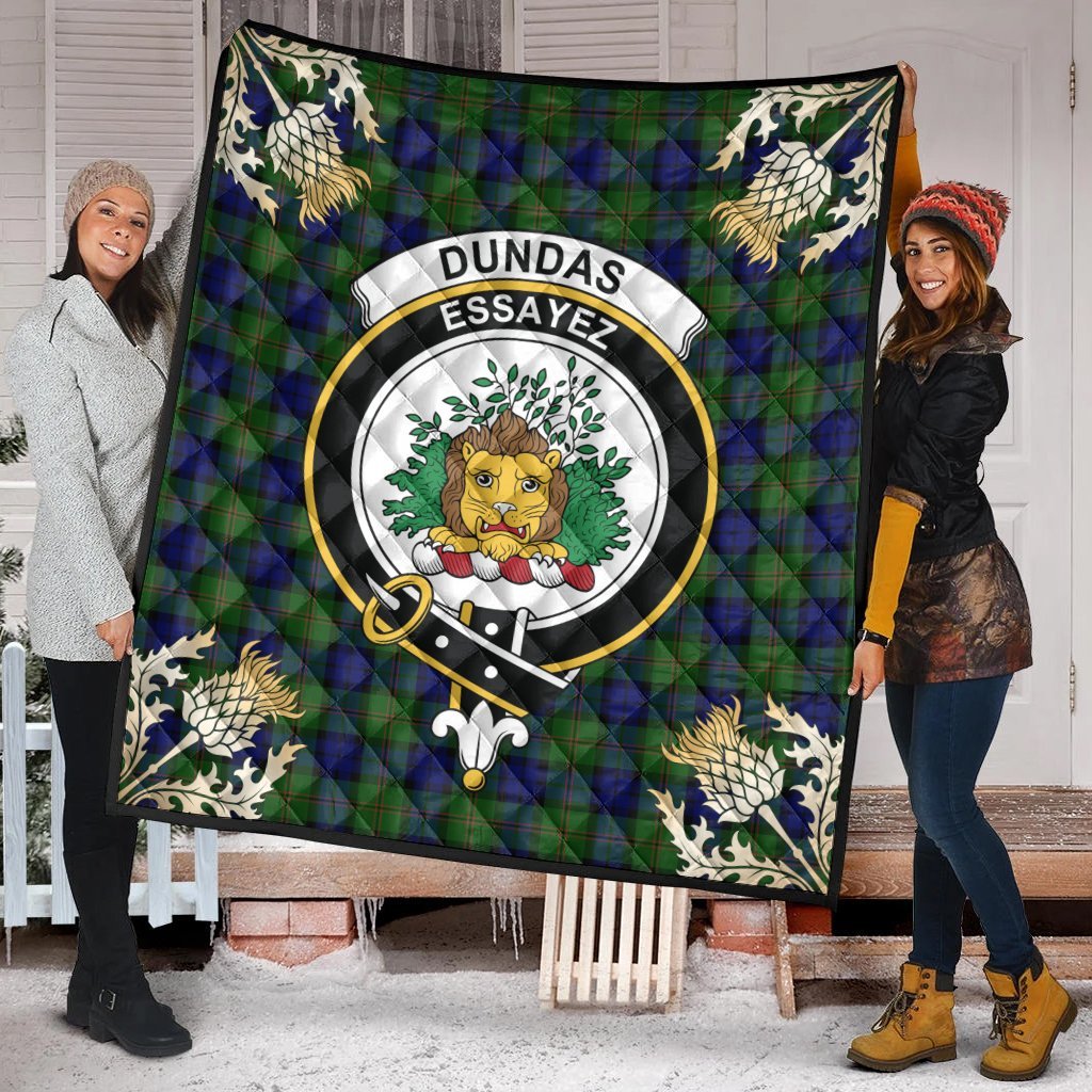 Dundas Modern Tartan Crest Premium Quilt - Gold Thistle Style