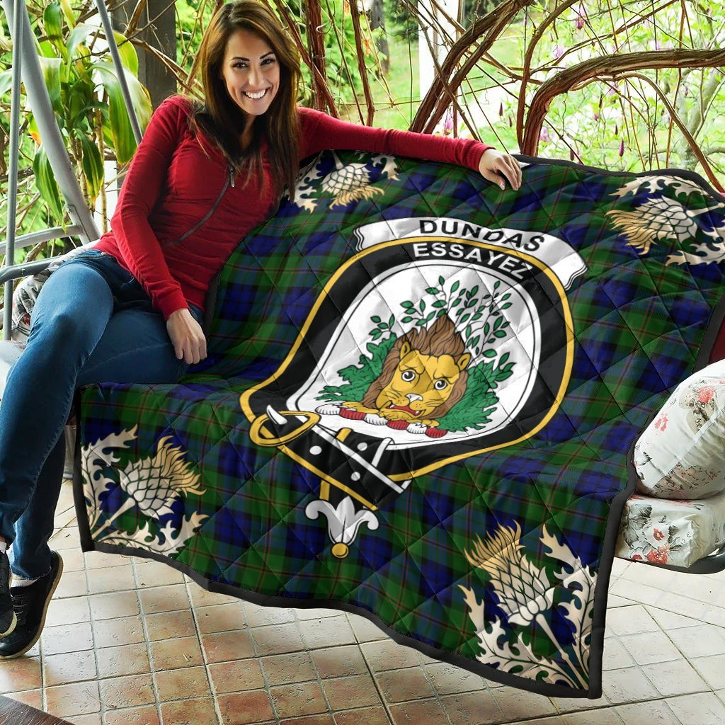 Dundas Modern Tartan Crest Premium Quilt - Gold Thistle Style