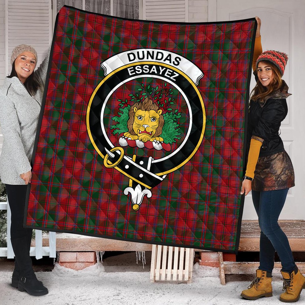 Dundas Red Tartan Crest Quilt