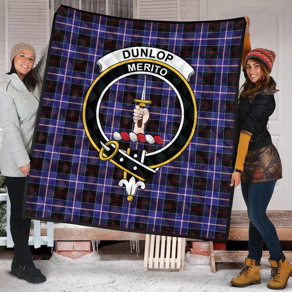 Dunlop Modern Tartan Crest Quilt