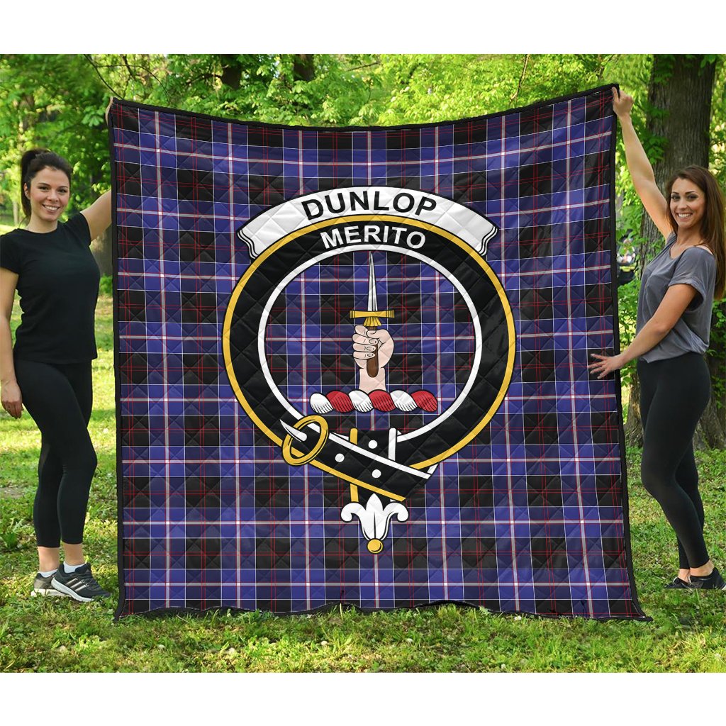 Dunlop Modern Tartan Crest Quilt