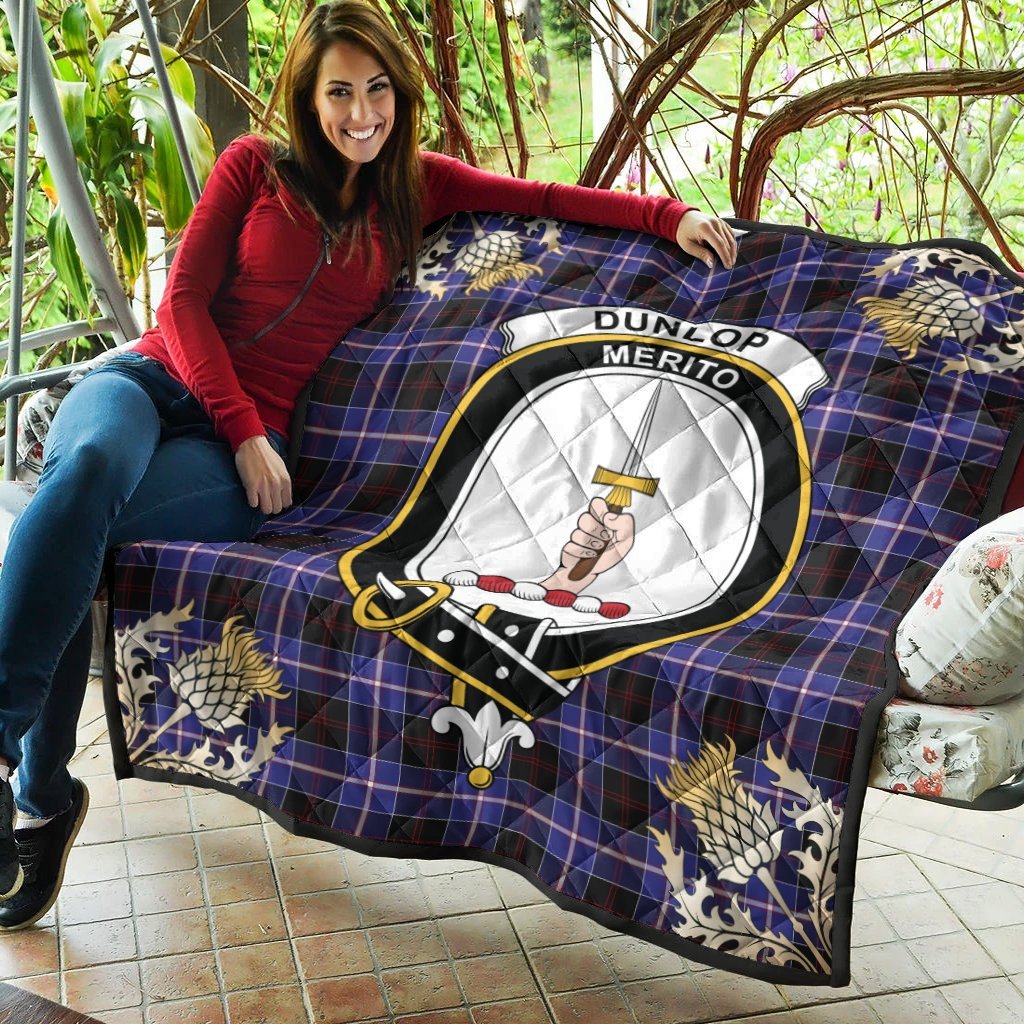 Dunlop Modern Tartan Crest Premium Quilt - Gold Thistle Style