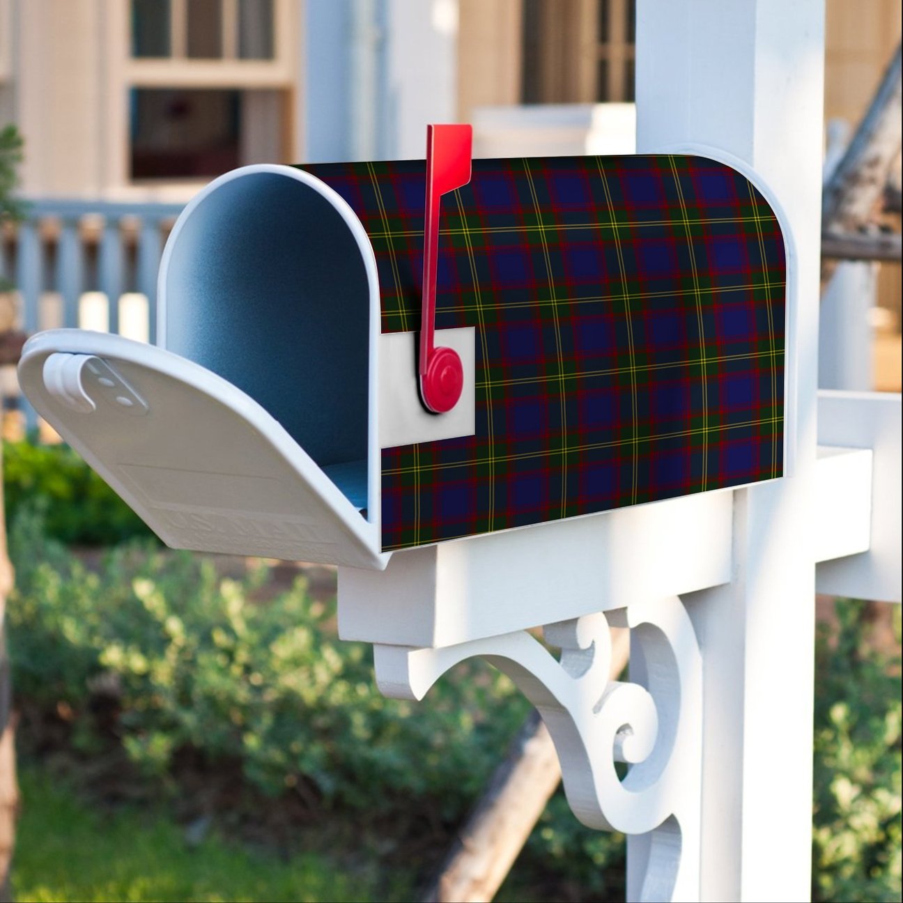 Durie Tartan Crest Mailbox