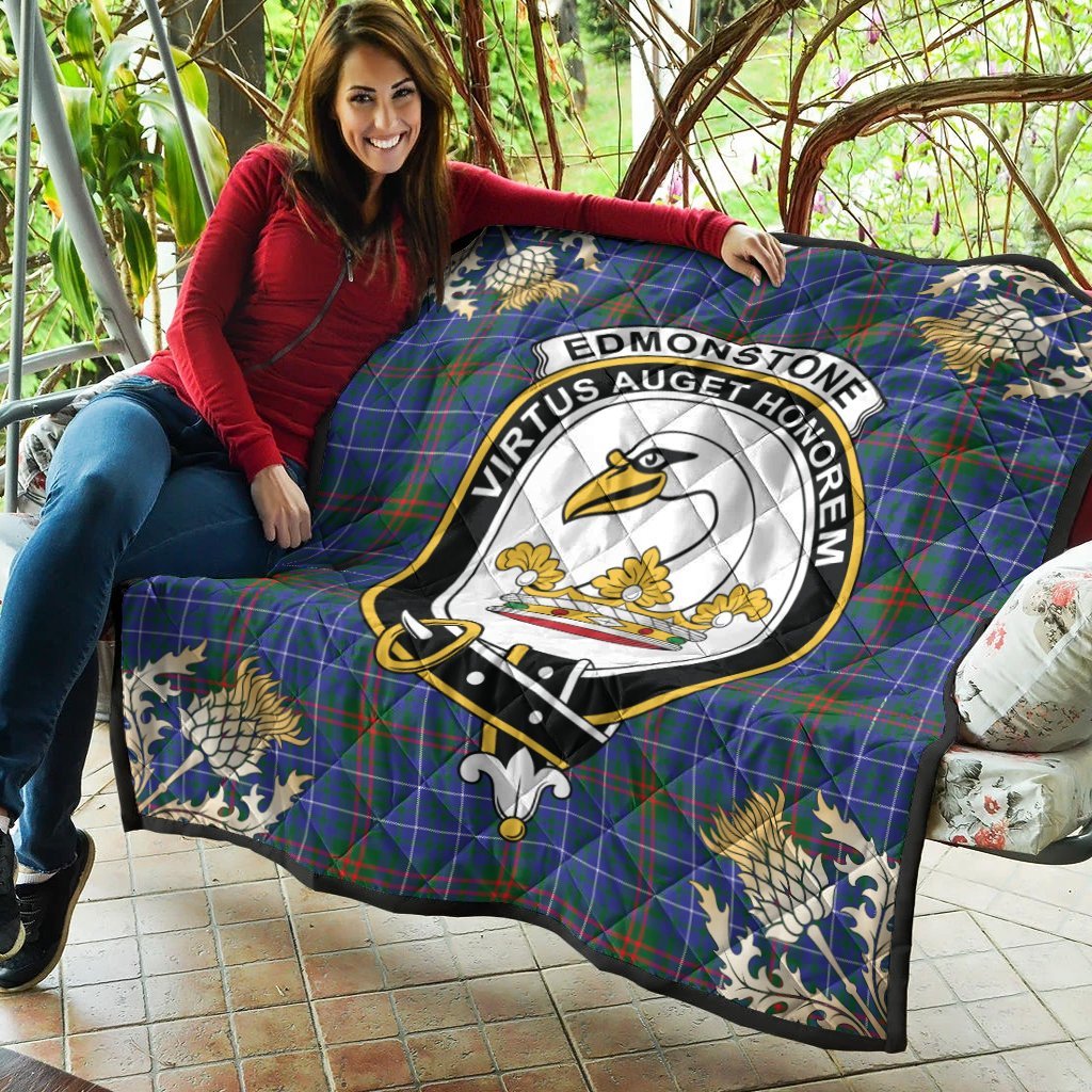 Edmonstone Tartan Crest Premium Quilt - Gold Thistle Style