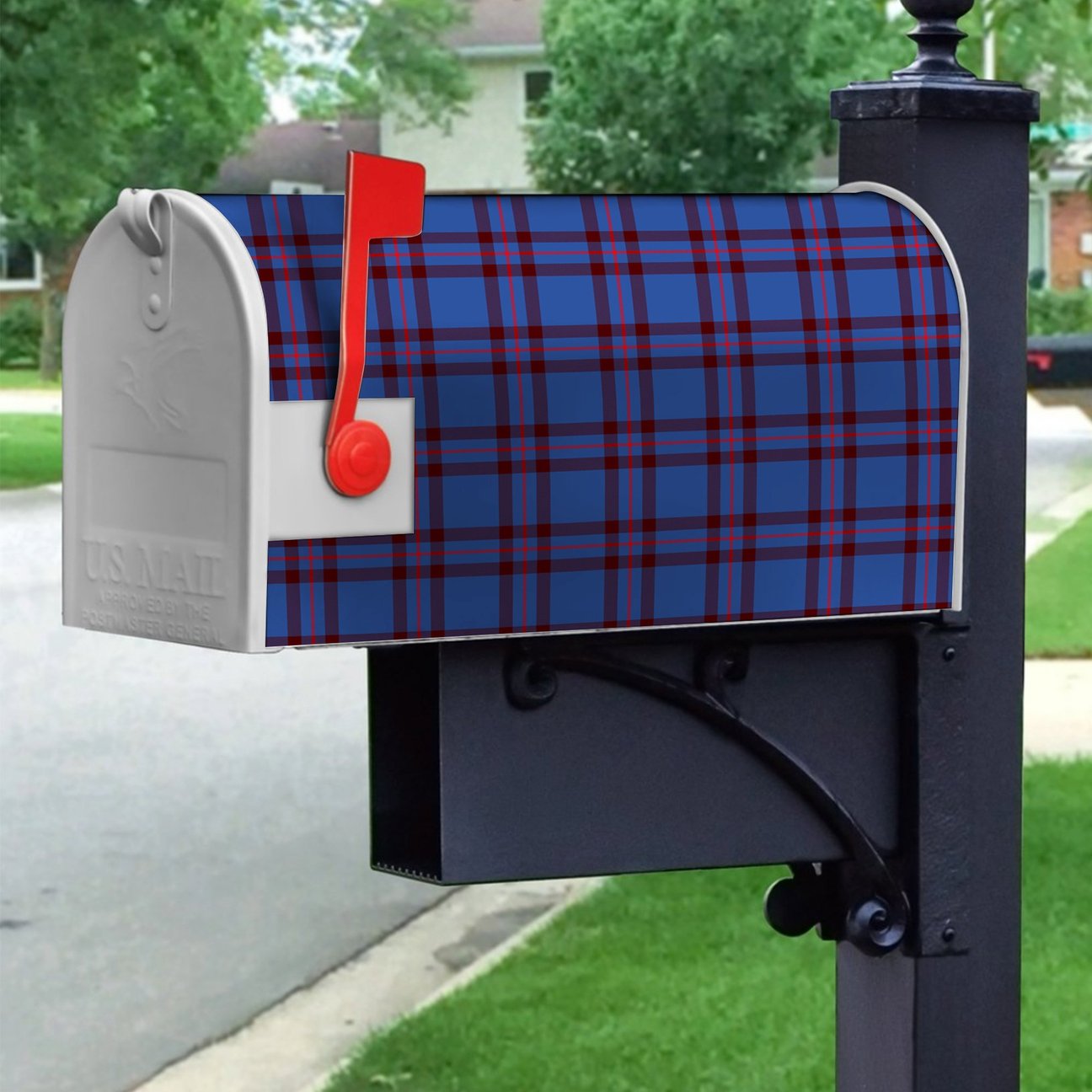 Elliot Modern Tartan Crest Mailbox