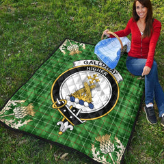 Galloway Tartan Crest Premium Quilt - Gold Thistle Style