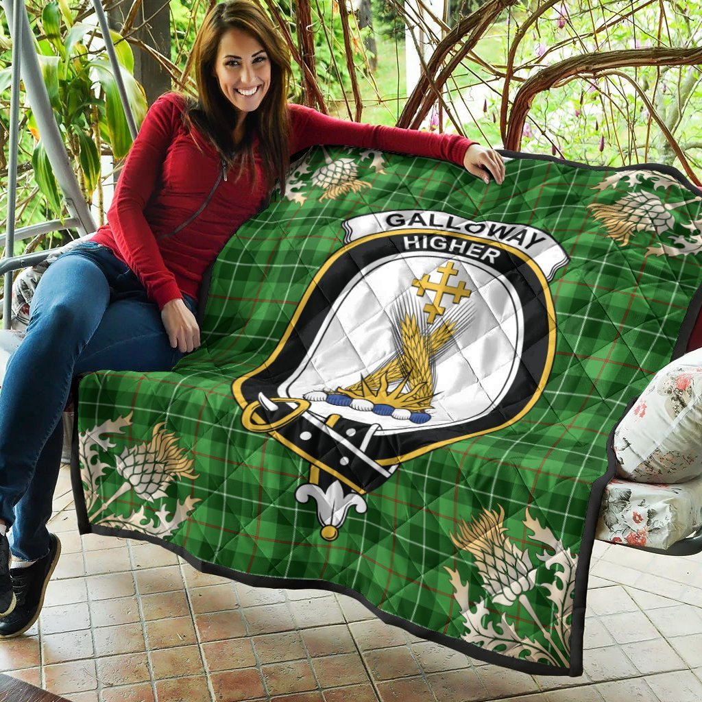 Galloway Tartan Crest Premium Quilt - Gold Thistle Style