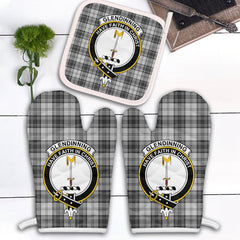 Glendinning Tartan Crest Oven Mitt And Pot Holder (2 Oven Mitts + 1 Pot Holder)